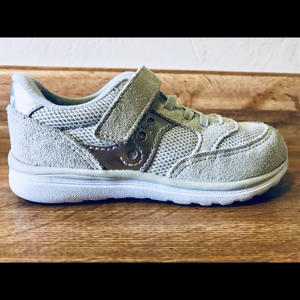 Girls Size 10W Saucony Jazz Sneakers